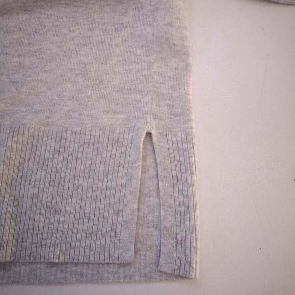 Reitmans Ladies Size XS Lightweight Light Grey Open Cardigan - Picture 6 of 10